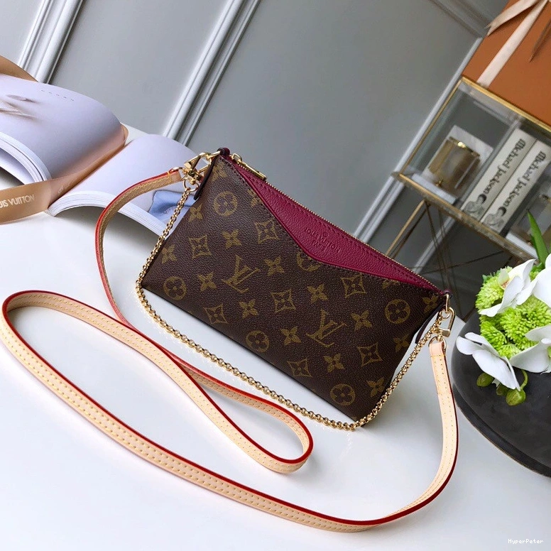 PALLAS Vuitton CHANELUTCH Louis 0710